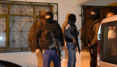 İzmir’de PKK'ya şafak baskını : 11 gözaltı