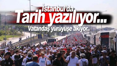 Adalet Korteji İstanbul'a girdi. Eşi yok bunun.. Vatandaş yürüyüşe akıyor!