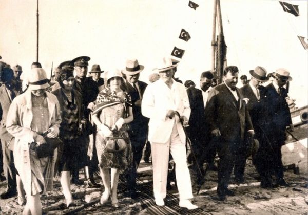 19 Mayıs Gençlik ve Spor Bayramı Atatürk'ün samsuna çıkışı