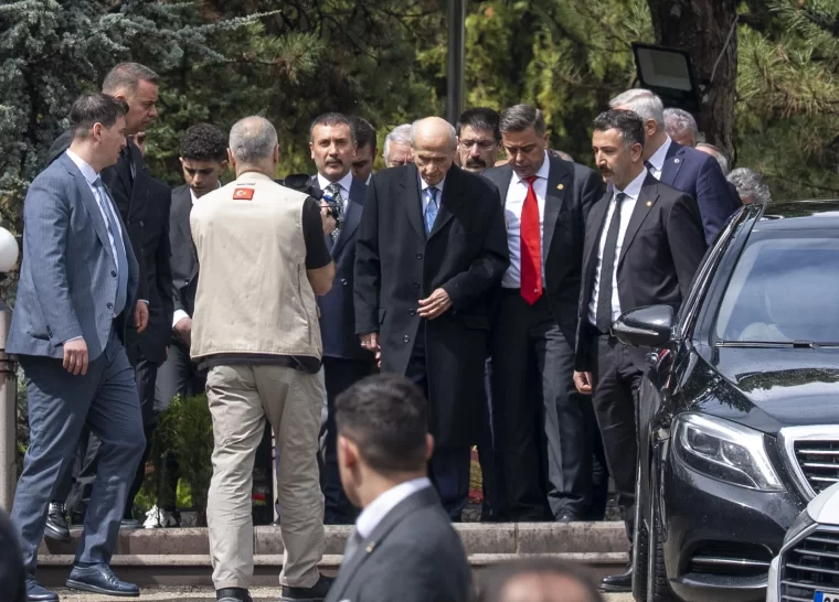 Ve Bahçeli'den 2 ay sonra ilk görüntü: Herkes rahat bir nefes aldı