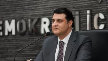 CHP'den AKP’ye geçeceği konuşulan başkan 'Siyasette dik duracaksın' demiş