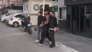 Lvbel C5'in elleri kelepçeli görüntüleri ortaya çıktı