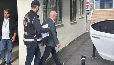 CHP'li belediyelere şafak operasyonu: Beş belediye başkanı dahil 47 gözaltı