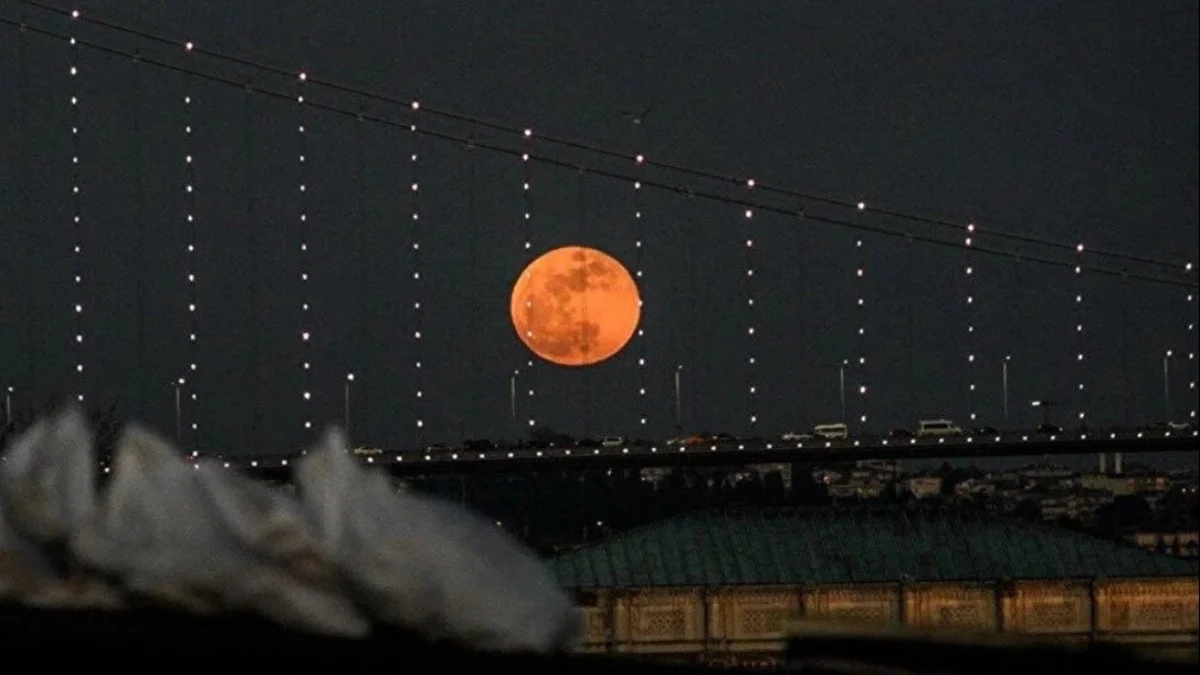 Tarih verildi: Günler sonra gökyüzü kızıl renge bürünecek!