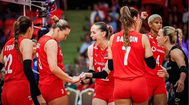 Canlı - Türkiye - İtalya - Filenin Sultanları Dünya Şampiyonası finalinde İtalya karşısında