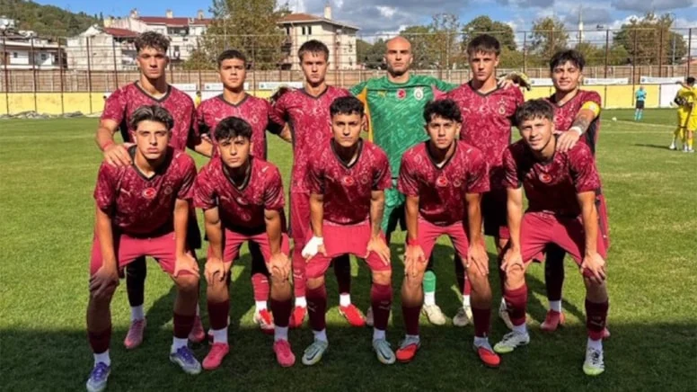 Galatasaray'ın gençleri abileri gibi: 4-0