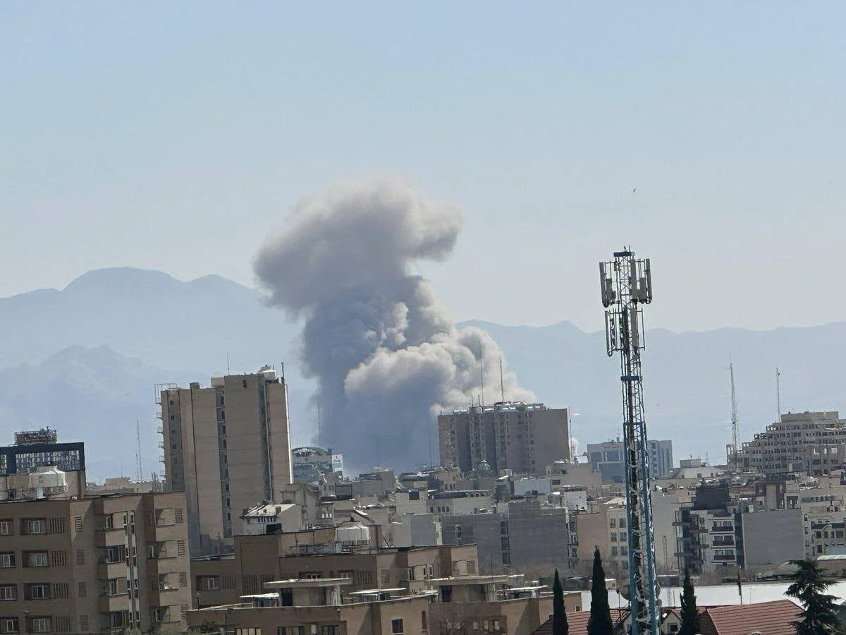 Orta Doğu'da Kırılma Noktası: Tahran Ağır Bombardıman Altında, Savaş Tüm Bölgeye Yayıldı