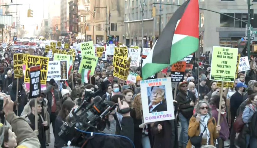 Sokaklar Dolup Taştı: İranlılar ABD ve İsrail Saldırısını Protesto Etti